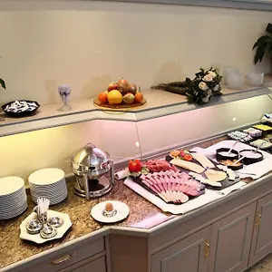 Ambiente Garni Hotel Munique
